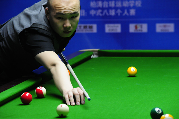 戴维斯身边 戴维斯身边